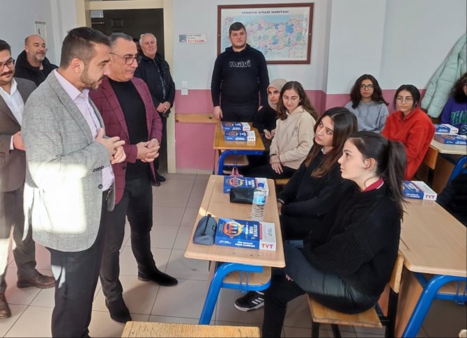 Kestel’de Üniversite Sınavına Girecek Öğrencilerine Büyük Destek