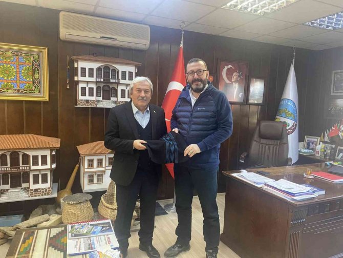 Genel Sekreter Aydınlık, Osmaneli’nin Tarihi Mekânlarını Gezdi