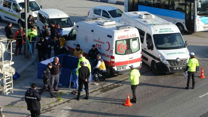 Kütahya’da Üst Geçidi Kullanmayan Yaşlı Adam Canından Oldu