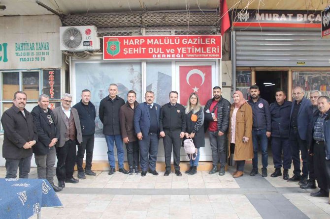 Tuğgeneral Zafer Tombul, Turgutlu’da Şehit Aileleri Ve Gazilerle Bir Araya Geldi