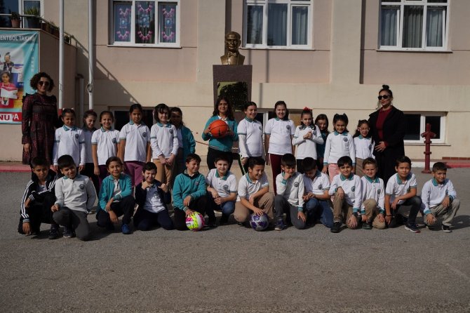 Muratpaşa’da Atık Pilde Dereceye Giren Okullara Ödül