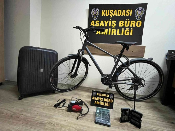 Kuşadası’nda Hırsızlar Polise Yakalandı