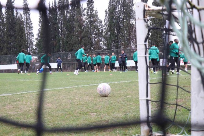 Sakaryaspor, Tuzlaspor Mesaisine Yeni Teknik Direktörüyle Devam Etti