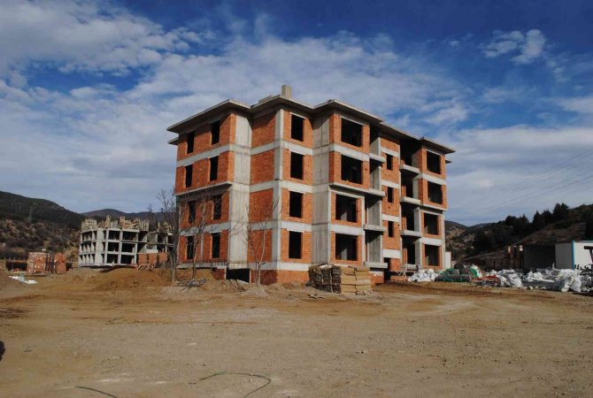 Sarıcakaya’da 2. Etap Toki̇ Hazırlıkları