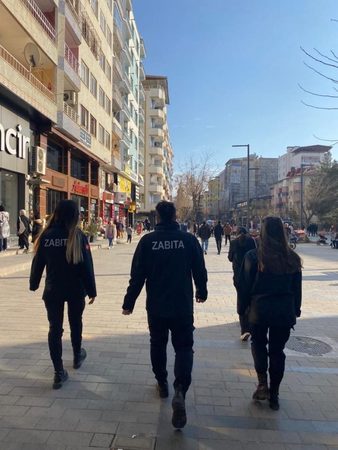 Siirt Belediyesi Zabıta Ekipleri Denetimlerine Devam Ediyor