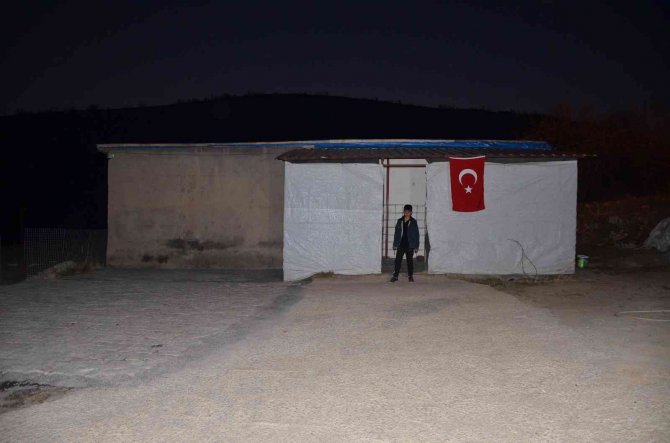 Şırnak’ta Komutanın Elleriyle Gözyaşlarını Temizlediği Şehit Çocuğu Konuştu