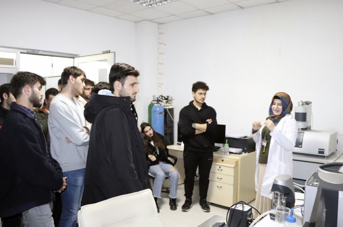 Subü’lü Öğrenciler, Savunma Sanayi Ve Bor Çalışmalarını İnceledi