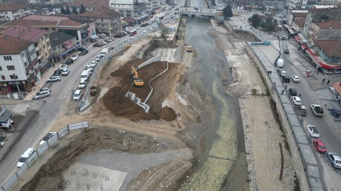 Amfi Tiyatronun Basamakları Ortaya Çıktı