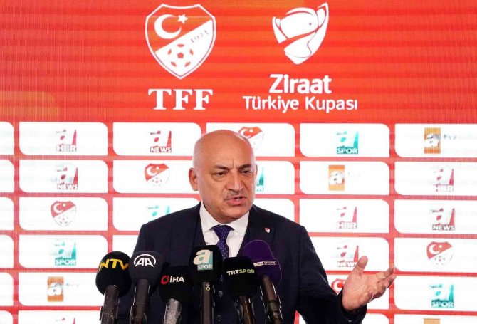 Mehmet Büyükekşi: “Futbolun Güzelliklerini Öne Çıkarmamız Gerekiyor”