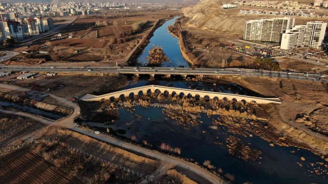 Bir Yıl Arayla Görüntüler, İklim Değişikliğini Gözler Önüne Serdi