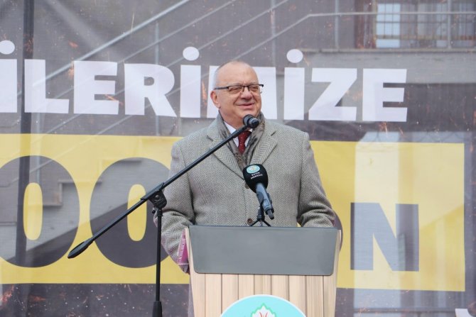 Manisa Büyükşehir Belediyesinden Üreticiye Bin Ton Gübre Desteği