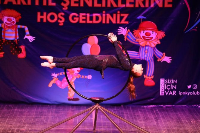 İ̇pekyolu’nda Yarıyıl Şenlikleri Coşkuyla Başladı