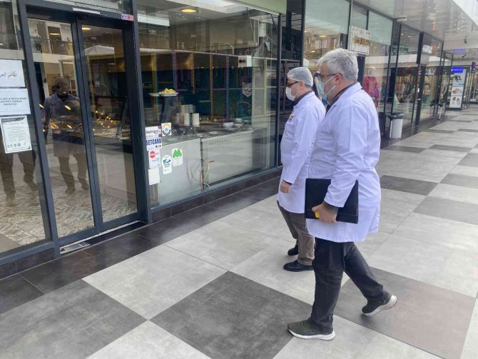 Zeytinburnu’nda Restoranlarda Gıda Denetimi Yapıldı