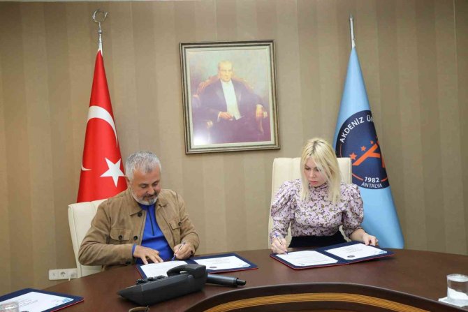 Akdeniz Üniversitesi Ve Manavgat Belediyesi Arasında İş Birliği Protokolü
