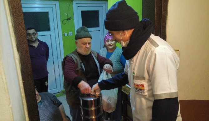 Zeytinburnu Aşevinden 855 Bin Kap Sıcak Çorba İkramı