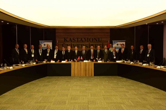 Rektör Uzun, Batı Karadeniz Üniversiteleri Birliği Toplantısına Katıldı