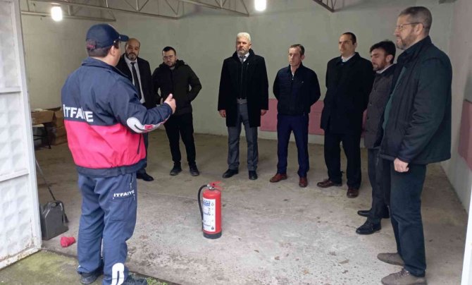 Biga İ̇tfaiyesi’nden Yangın Eğitimi Ve Tatbikatı