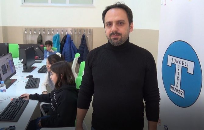 Öğrenciler, Kış Okulu’nda Hem Öğreniyor, Hem Eğleniyorlar