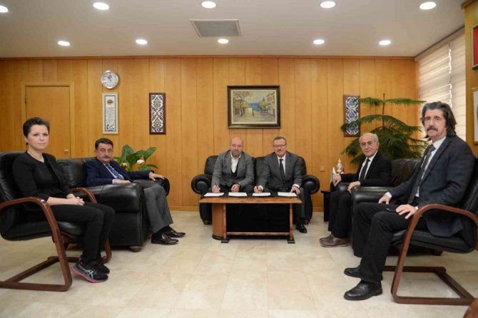 Buü Diş Hekimliği Fakültesi’ne Yeni Laboratuvar