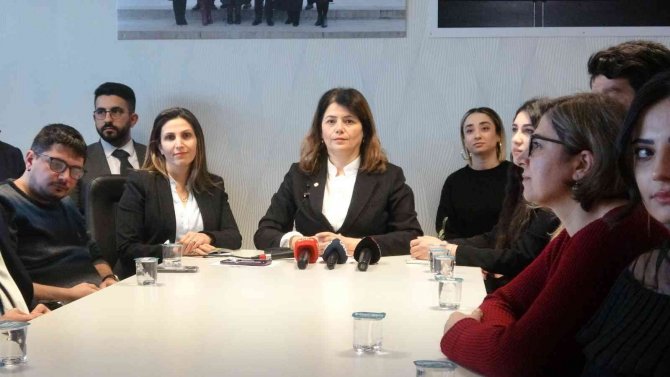 Avukatlardan İsimlerini Kullanan Dolandırıcılara Tepki