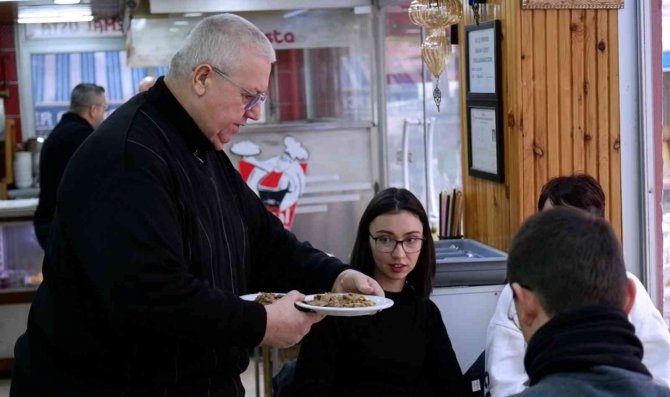 Edirne’de Tava Ciğercilerin Çoğunluğu Tarifenin Altında Satma Ve Zam Yapmama Kararı Aldı