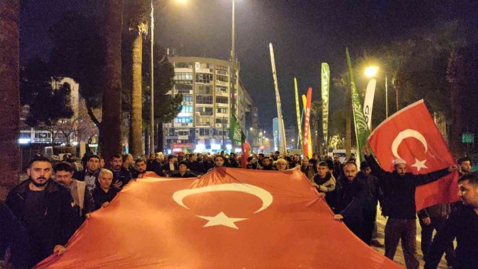 İ̇sveç’e Tekbir Sesleriyle Tepki Gösterildi