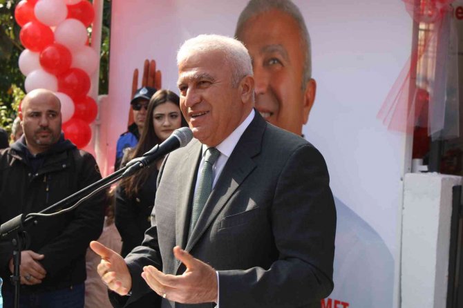 Efeler’de Dokuzuncu Kitap Kafe Açıldı