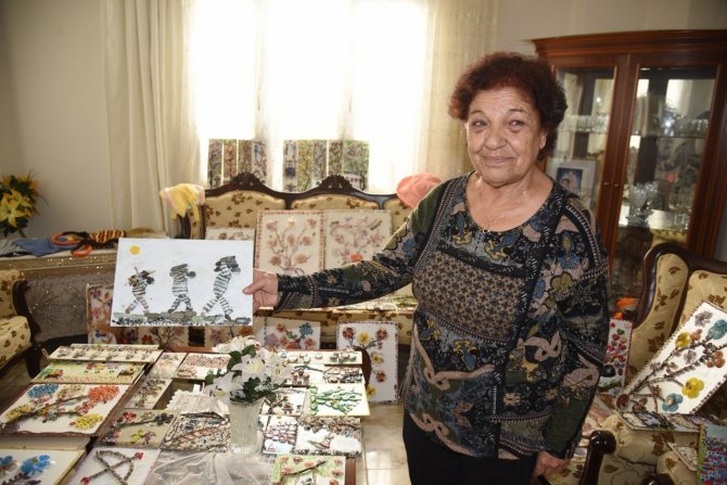 Emekli Öğretmen Evini Sanat Atölyesine Çevirdi