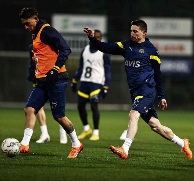 Fenerbahçe, Kasımpaşa Maçı Hazırlıklarına Başladı