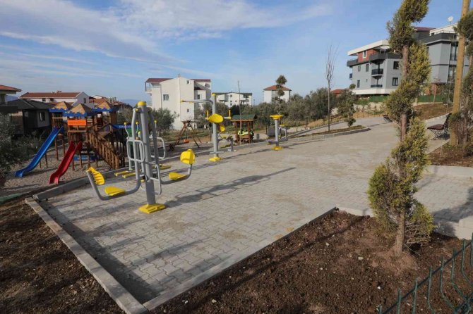 Gemlikli Çocuklar Yeni Parklarına Kavuştu