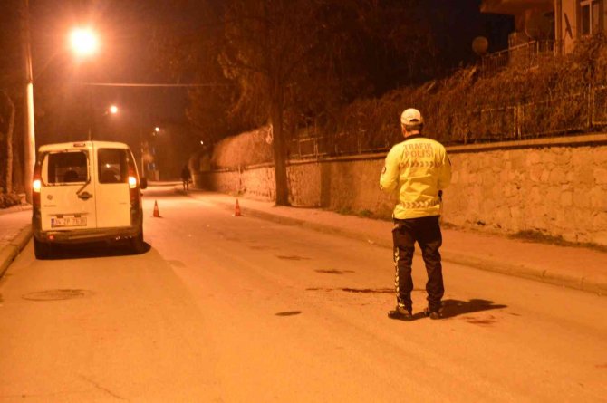 Tavşanlı’da Trafik Kazası: 2 Yaralı