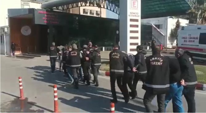 Çeşitli Suçlardan Adliyeye Sevk Edilen 5 Şüpheli Tutuklandı