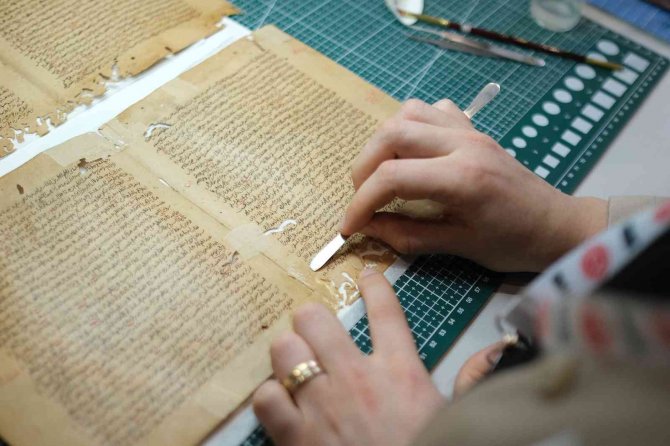 Kitaplar, Rami Kütüphanesi’nde Şifa Buluyor