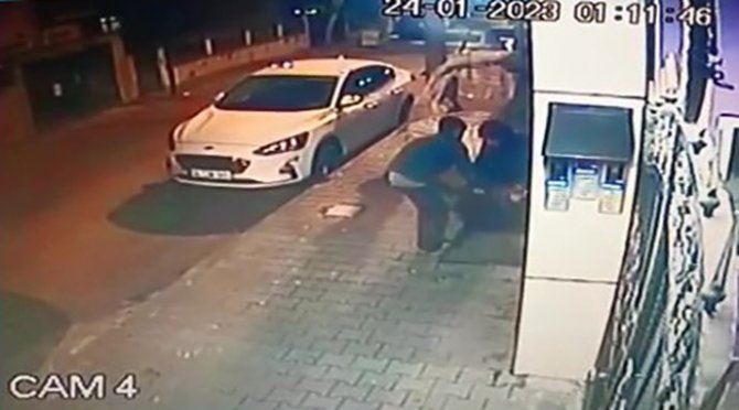 Kartal’da Rögar Kapağı Hırsızları Kamerada