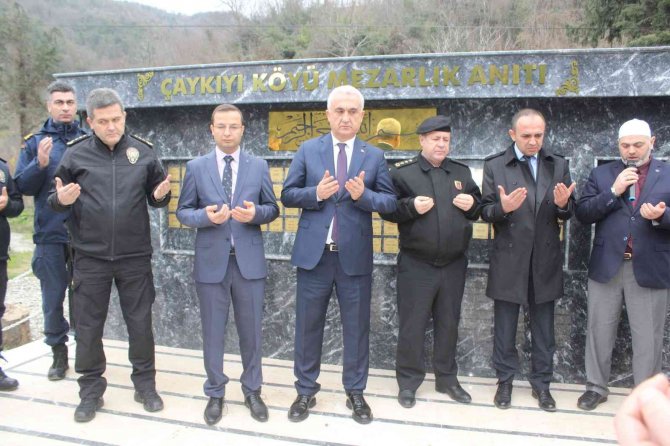 Sel Sularına Kapılarak Kaybolan Mezarlar İçin Anıt Yapıldı