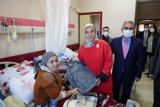 Kütahya Belediyesi’nden ’Hilal Bebek Taksi’ Projesi