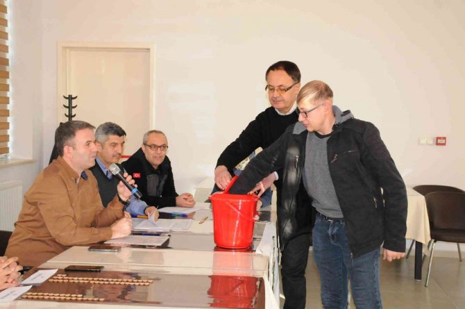 Kütahya Obm’ye 6 Daimi Ve 3 Geçici İşçi Alımı İçin Kura Çekildi