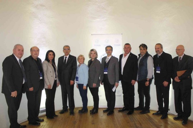 Turgutlu Osb’de Mevcut Yönetimle Devam Kararı