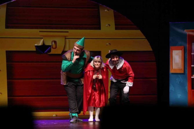 Yarıyıl Tatilinde Çocuklar Merkezefendi’de Tiyatro İle Eğleniyor