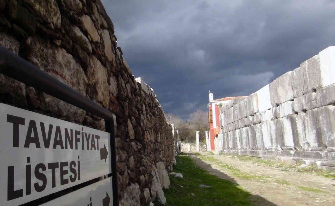 Antik Kentte Bulunan Sabit Fiyat (Narh) Kararnamesi, Kentin Roma Döneminde Yaşadığı Ekonomik Krizle Mücadeleyi Gösteriyor