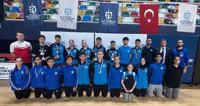 Sakarya Büyükşehir’in 6 Sporcusu, İ̇ller Arası Karate Ligi’nden Başarılarla Döndü