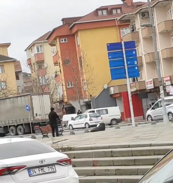 Sancaktepe’de Eşine Sokak Ortasında Kurşun Yağdırdı