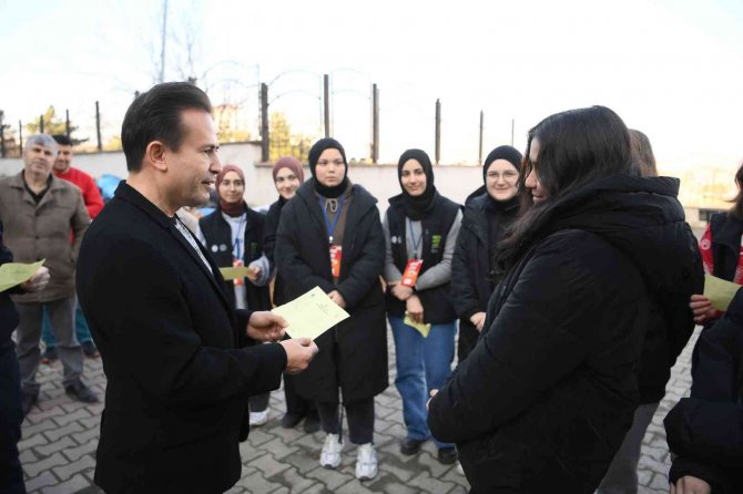 Tuzlalı Liseliler 4 Haftada 31 Bin 500 Kilo Atık Topladılar