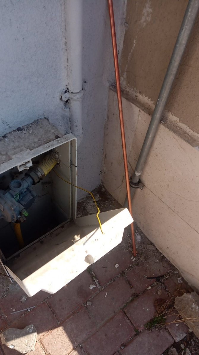 Evlerin Doğal Gaz Kutusundaki Bakır Çubukları Çalan Şüpheliler Tutuklandı