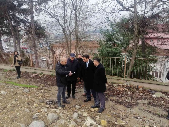 Kültür Merkezi Yapılacak Alanı İncelediler