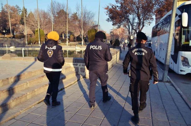 Afyonkarahisar’da Düzensiz Göçmen Denetimi