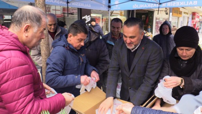 Ak Parti’den Kandil Simidi Hayrı