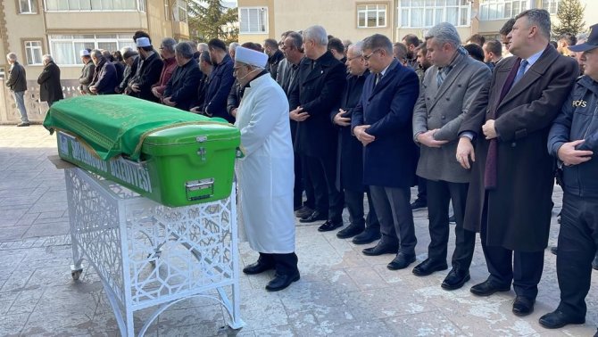 Gazeteci Doğan Son Yolculuğuna Uğurlandı
