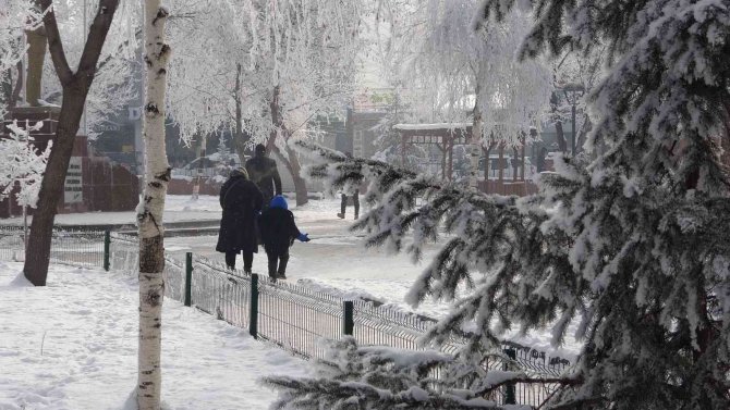 Ardahan’ın Göle İlçesi Buz Kesti: Eksi 28 Dereceyle Türkiye’nin En Soğuk Yerleşim Yeri Oldu