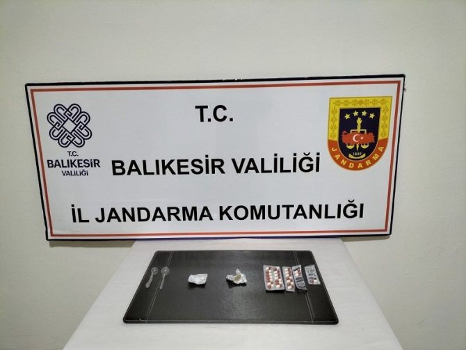 Jandarmadan 6 Şahsa Uyuşturucu Operasyonu